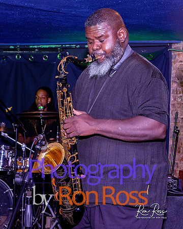 Angelique@MoreheadTavern_007