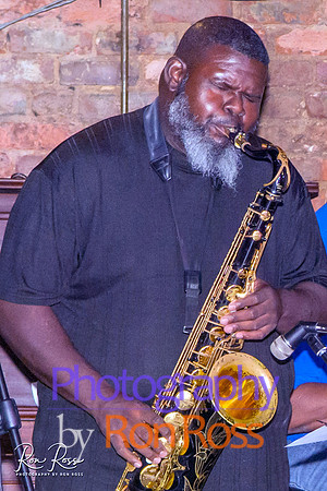 Angelique@MoreheadTavern_019