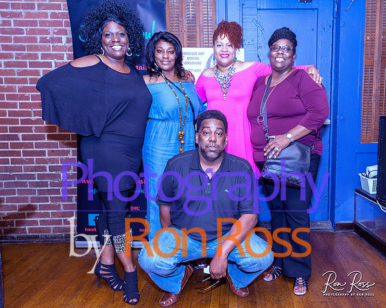 Angelique@MoreheadTavern_102