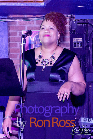 Angelique@MoreheadTavern_006