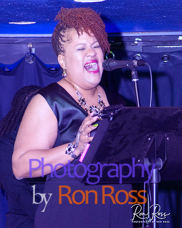 Angelique@MoreheadTavern_024
