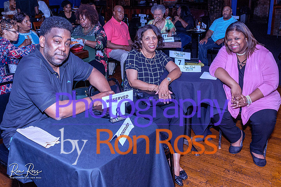 Angelique@MoreheadTavern_003