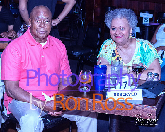 Angelique@MoreheadTavern_004