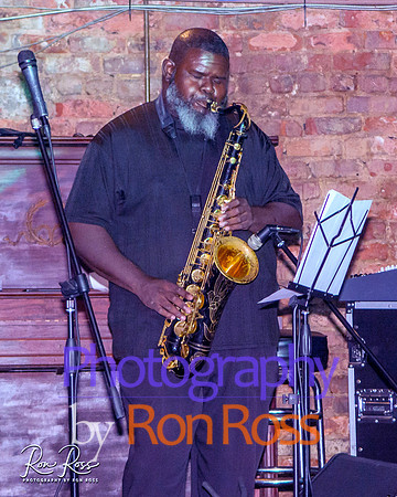 Angelique@MoreheadTavern_022