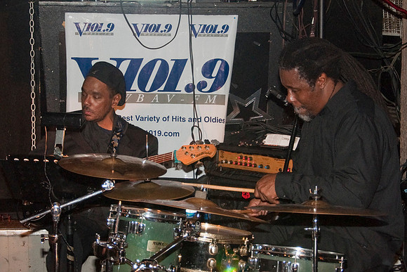 Tommy Green, Drums: Gerard Benson, Bass