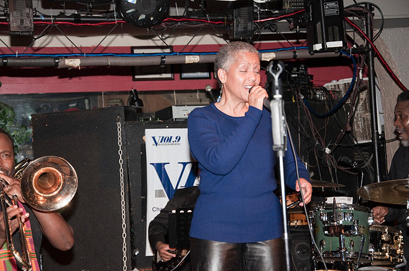 Toni Tupponce, Featured Vocalist