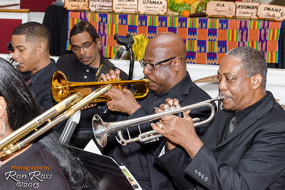 Kwanzaa_Umoja-2013_09