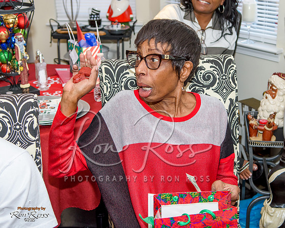 FamilyChristmas2025_031