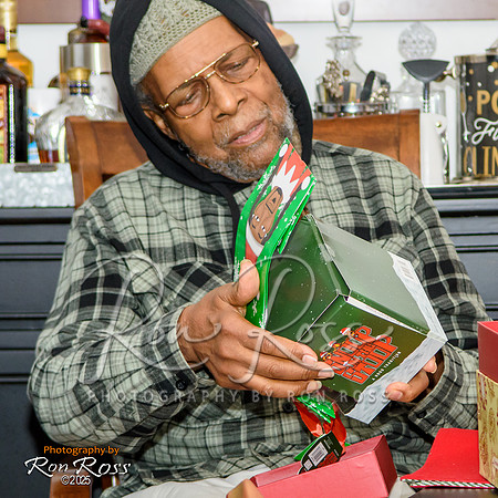FamilyChristmas2025_036