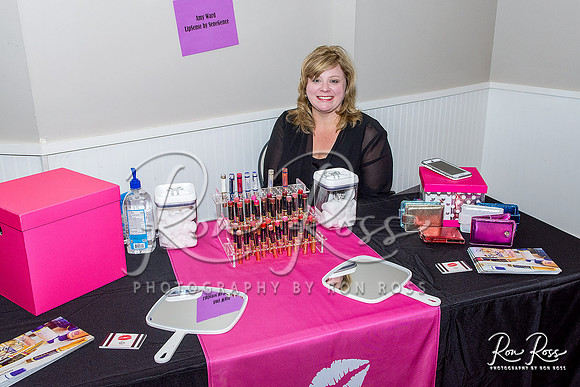 CircleOfFriendsBall2_028
