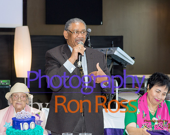 Mrs Hart-100thB'day_092