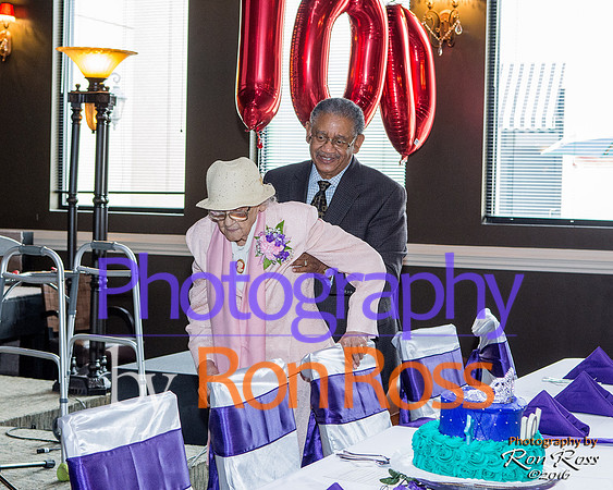 Mrs Hart-100thB'day_030
