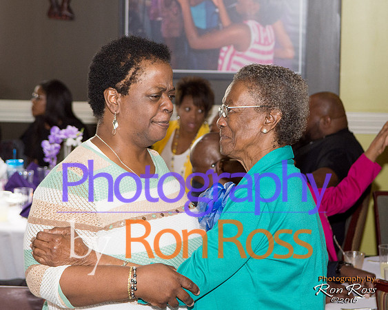 Mrs Hart-100thB'day_087
