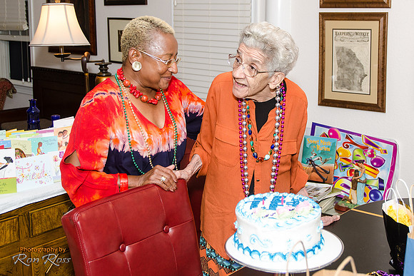 Moms-90th_091